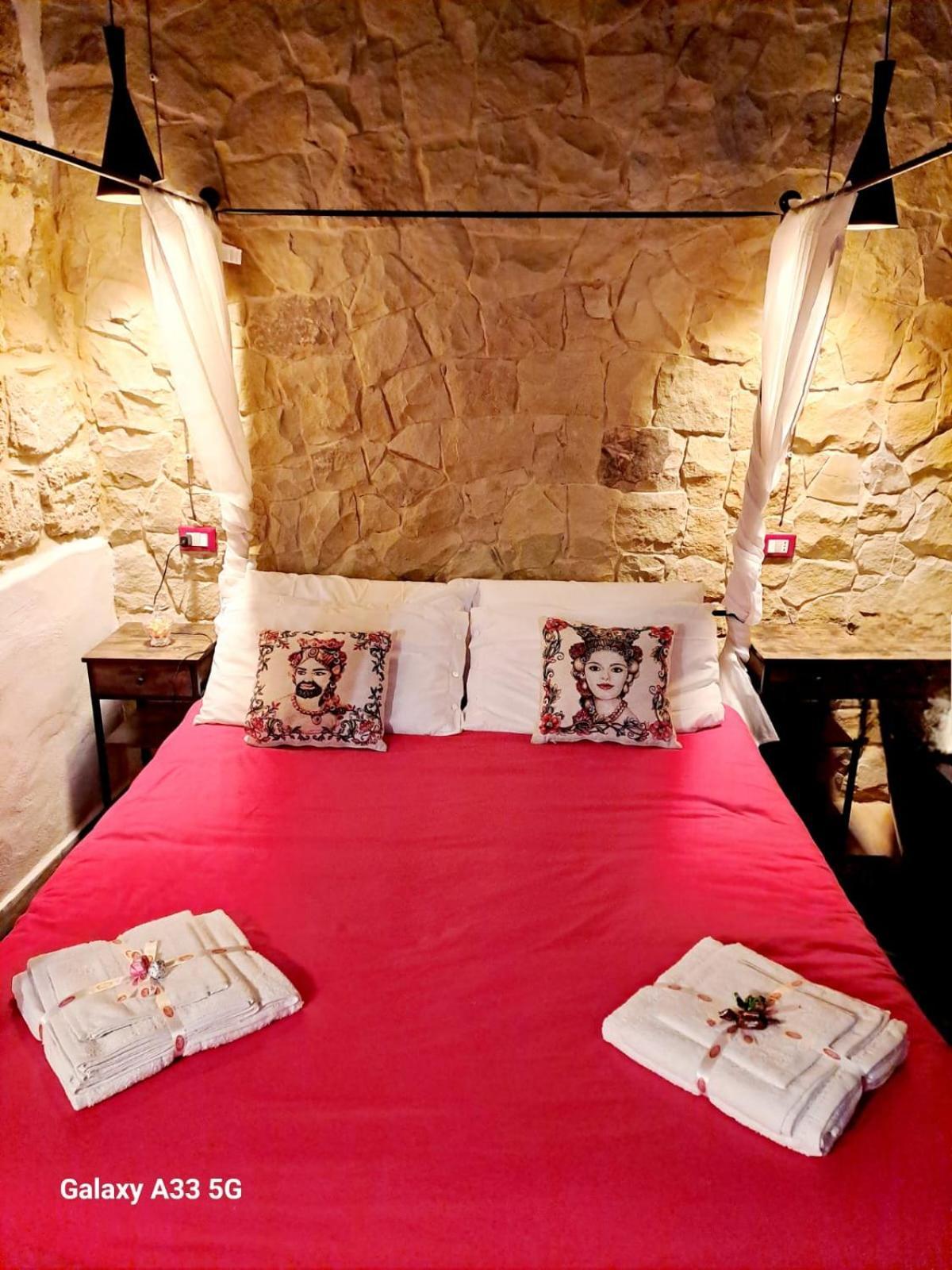 Rifugio Dei Frati Apartment Palermo Bagian luar foto